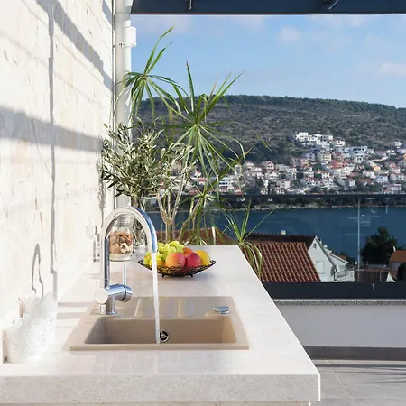 Penthouse Adriatic Blue Apartamento Trogir